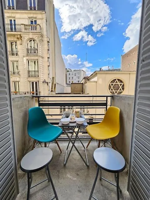 Apartment Appartement Proche Montmartre Paris France